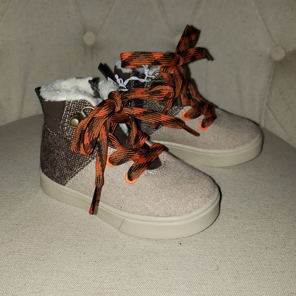 Cat&Jack boys shoe